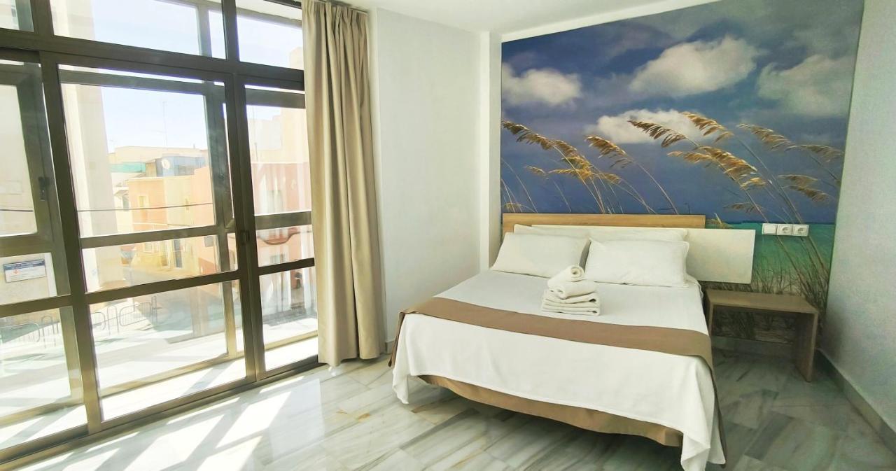 Hotel Sol Almeria Exterior photo