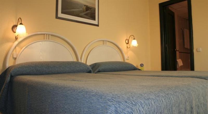 Hotel Sol Almeria Exterior photo