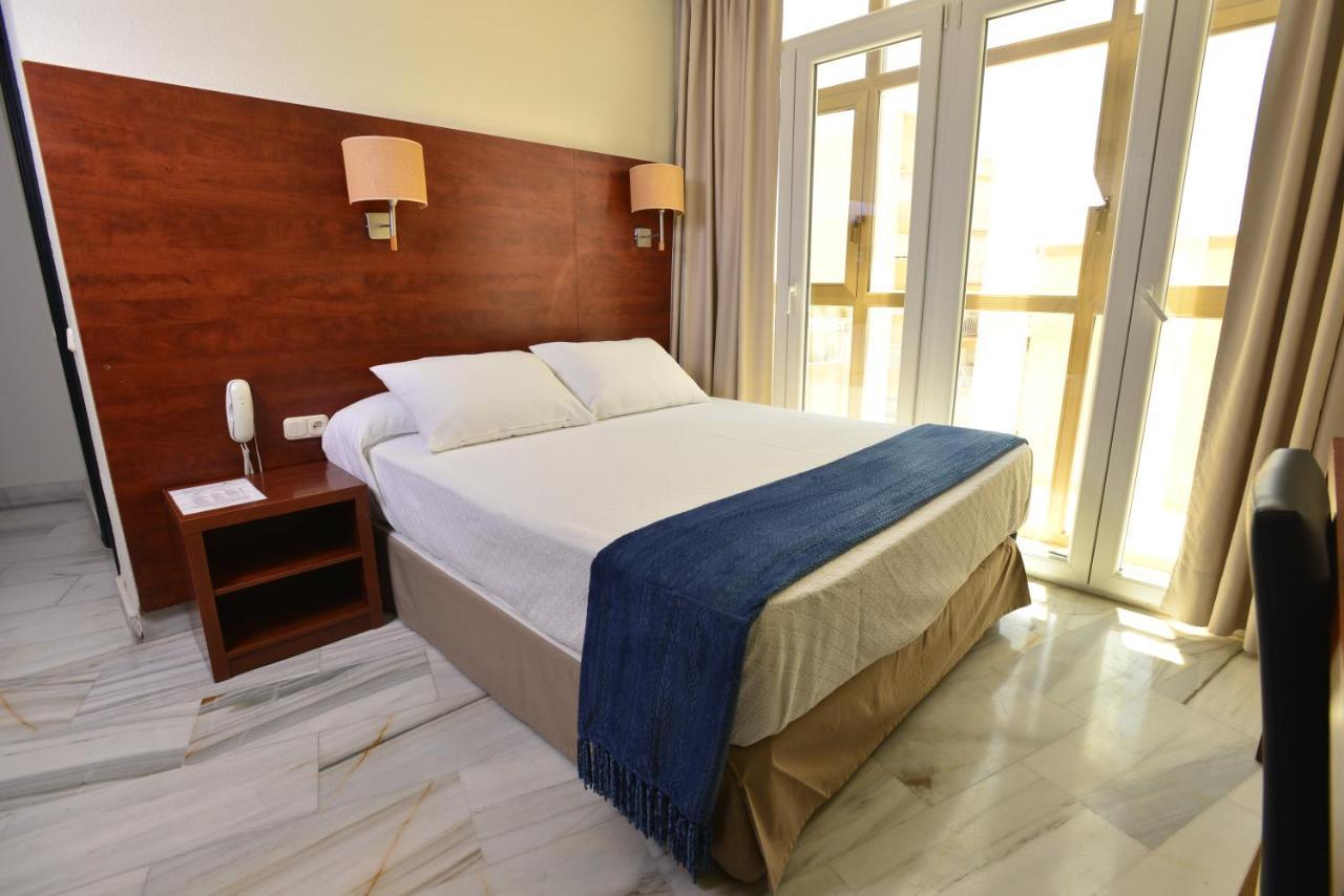 Hotel Sol Almeria Exterior photo